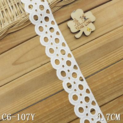 China Long Lasting Embroidery Anglaise Trim 4.5cm Wide White Bridal Dress Eyelet Cotton Lace for sale