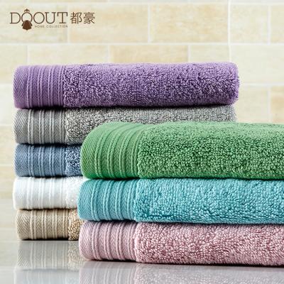 China Thick Wholesale Soft Absorbent 100% Cotton Fluffy Bath Towel for sale