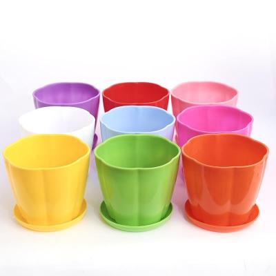 China Modern Round Planting Pot Garden Flower Pot Plastic Planter for sale