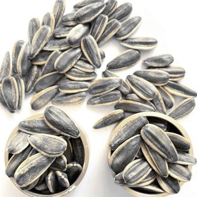 China Hot Selling Sunflower Seeds Dried Roasted / Salted 8 oz For Snack for sale