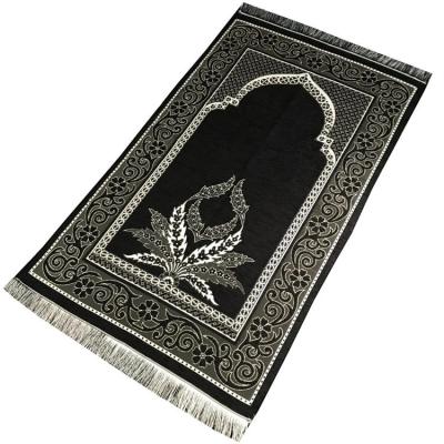 China Islamic Islamic Muslim Braided Tassel Decor Washable Mat For Muslim Prayer Rug Prayer Mats Vintage Pattern Eid Rugs Prayer Blanket Mat for sale