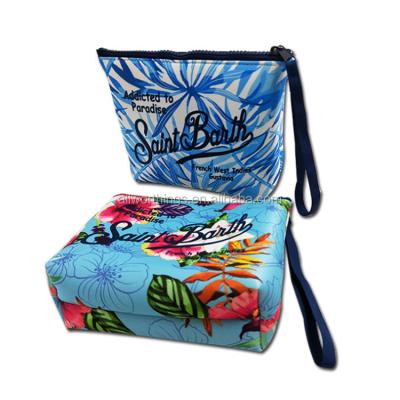 China Fashion Custom Design Waterproof Cosmetic Stand Pouch Neoprene Cosmetic Bag for sale