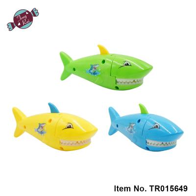 China Plastic Shark Candy Toy Soft Throwing Candy Marshmallow For Kids for sale