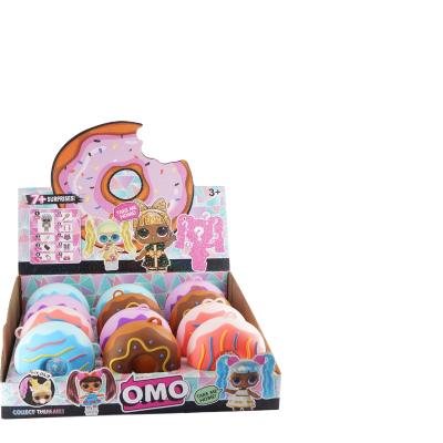 China Cartoon Toys Donuts With Candy Kids Plastic Donut Kids Donuts With Kids Candy for sale