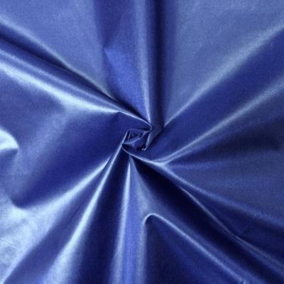 Κίνα πολυ Taffeta 50D 72F 300T ύφασμα 100 πολυεστέρας που τυπώνεται για το γεμισμένο σακάκι προς πώληση