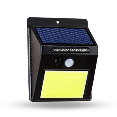 China Popular Wall Light Motion Polycarbonate Solar Sensor Security Ip44 Outdoor Home Waterproof Wall Lamp for sale