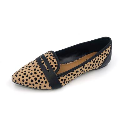 China Hot Selling New Style Flat Women Loafers Dress Comfortable Ladies Flats Slip On Women Flats Shallow Leopard for sale