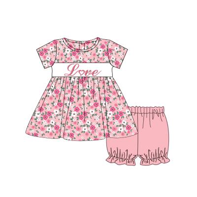 China 2022 Wholesale High Quality Casual Valentine's Day Kid Girls Dress Outfits Love Letter Applique Baby Set for sale