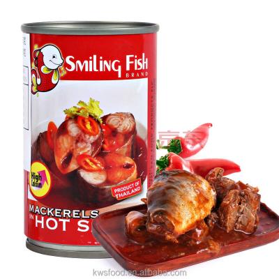 China Canned smoked mackerel in tomato sauce with red pepper in can for sale