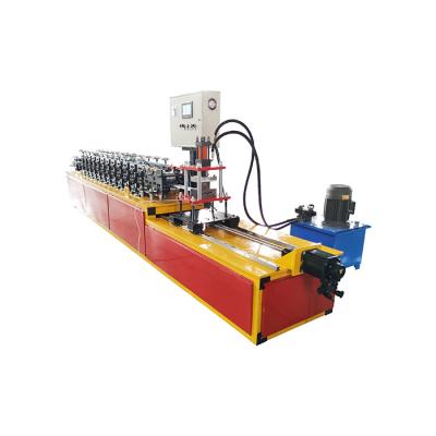 China Building Material Shops Steel Fence Profile Roll Forming Machine With High Speed ​​Tracking Cutter for sale