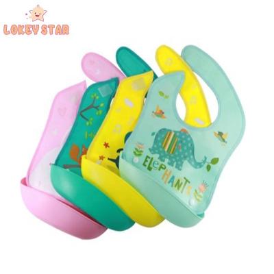 China Hotsale Fashion Silicone Antibacterial Cute Waterproof Baby Bib Washable Roll Up Feeding Consumption Bab Crumb Catcher for sale