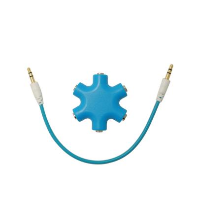 China Wholesale Multi Microphone Supply 6-Port Rock Star Earphone 3.5mm Audio Splitter Adapter for sale