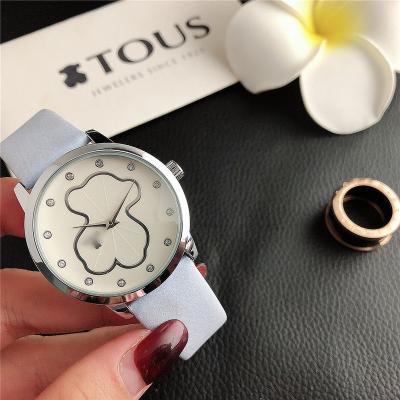 China New Design Hot Selling Geneva Leather Band Quartz Metallic Platinum Twist Non-Specific Luxury Women's Watches Kids Cartoon Wristwatch for sale