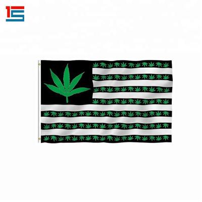 China Scrolling Wall Decoration USA Marijuana Leaves Flags With Brass Grommets for sale