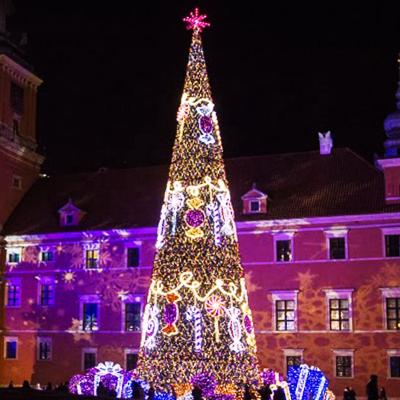 China 30Ft Instant or Color Changing Giant Christmas Tree Square Outdoor Christmas Tree Static or PVC for sale