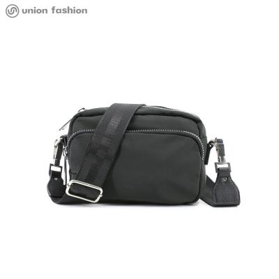 China Fashion New Product Good Vintage Nylon Messenger Crossbody Bag Camera Bag for sale