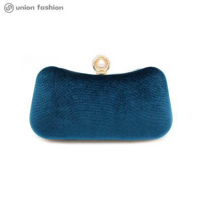 China Wholesale Daily Life Polyester Velvet Pink Ladies Clutch Evening Clutch Bags Small With Latch for sale