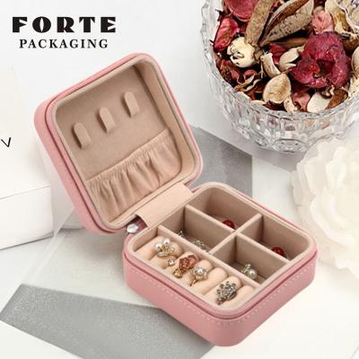 China Hot Selling FORTE New Travel Eco-friendly Leather Necklace Jewelry Box Storage Packaging Boxes For Jewelry With Logo for sale