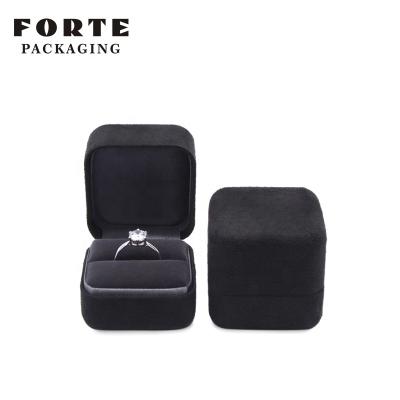 China Button Box FORTE Low Price Jewelry Package Ring Box Design Personalized Jewelry Boxes for sale