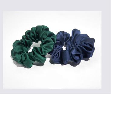 China Widely Used Celestial 100% Silk Mulberry Silk Scrunchies For Hair for sale