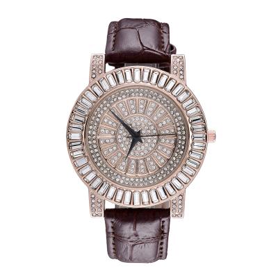 China Zircon Simple Leather Strap Watch Quartz Luxury Wrist Watch for sale