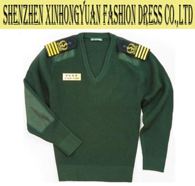 China Arm - Gummiband halten, lüften Sie Strickjacke mit Epaulette/Grün-militärischen überschüssigen Jersey-Strickjacken für Männer zu verkaufen