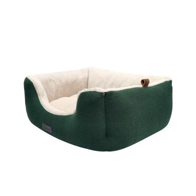 China Travel Rectangle Sharpe Plush Cushion Cat Nest Winter Dog Beds Self-Heating Pets and Dogs Bed for sale