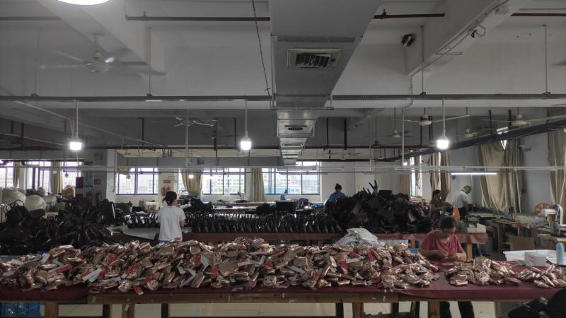 Verified China supplier - Yiwu Jingbi Bag Co., Ltd.