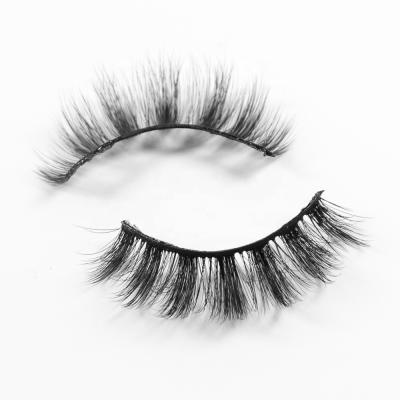 China Natural soft mink lashes wholesale seller 3d 6d tresluces lashes 18-20MM short faux mink silk lashes for sale