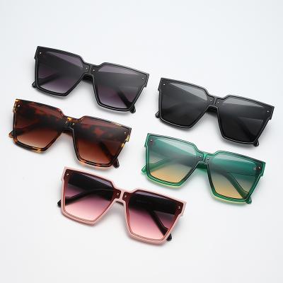 China Madame 2021 Oversized Sunglasses Fashion UNOC Sunglasses Rectangle Sunglasses Retro for sale