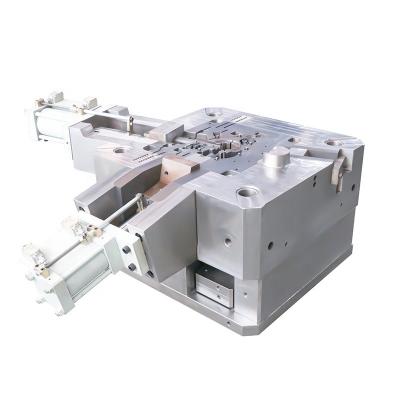 China The high quality automatic precision injection plastic mold zinc alloy die casting mold for sale