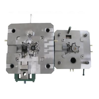 China The high quality precision injection plastic mold machine tools zinc alloy die casting mold for sale