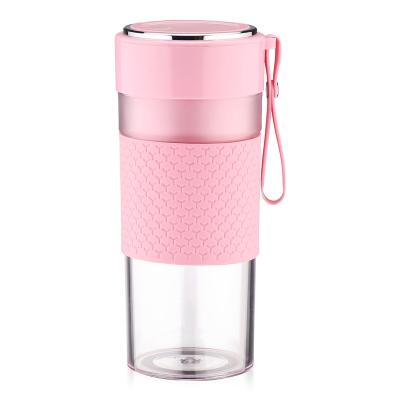 China Car Mini Fruit Supplement Mixer Juicer Bottle USB Rechargeable Portable Blender for sale