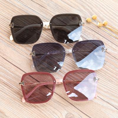 China Fashion Sunglasses Kids Size Metal Frame Best Selling UV400 Round Polarized Baby Sunglasses for sale