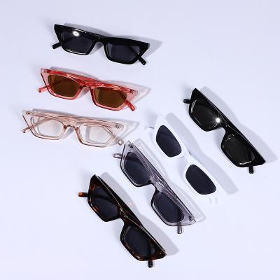 China Fashion Sunglasses Luxury diamond cateye sunglasses women vintage brand designer trendy sun glasses for sale