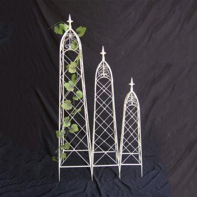 China Easily Assembled White Decoration Metal Garden Trellis Fence For Plant Climbing Plant for sale