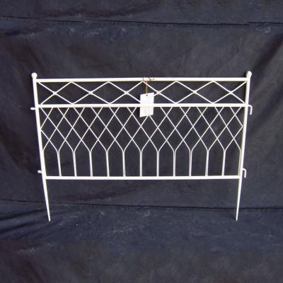 China Easily Assembled Outdoor Metal Fence Balcony Panels Decorative Garden Fence for sale