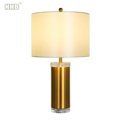 China Modern indoor European style table lamp home bar home bar electroplating simple gold lamp table lamp for sale