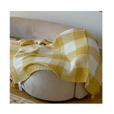 China Cozy Anti-Pull Yellow and White Waffle Texture Blanket Baby, No Shrinkage and No Static Fringe 100% Cotton Waffle Blanket for sale