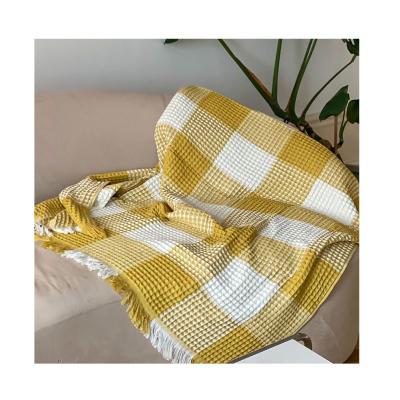 China Anti-Pull Yellow and White Comfortable Texture Pink Waffle Blanket, No Shrinkage and No Fringe 100% Cotton Waffle Blanket for sale