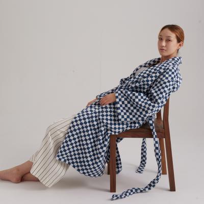 China Vintage QUICK DRY checkerboard and combed cotton 100% cotton pile bathrobes, vertical stripes cotton men's and women's bathrobes long for sale