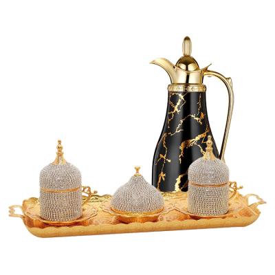 China Sustainable Durable Luxury Arabic Style Coffee Pot Water Gold Decals Painting Vacuum Dallah Thermoses With Handle for sale