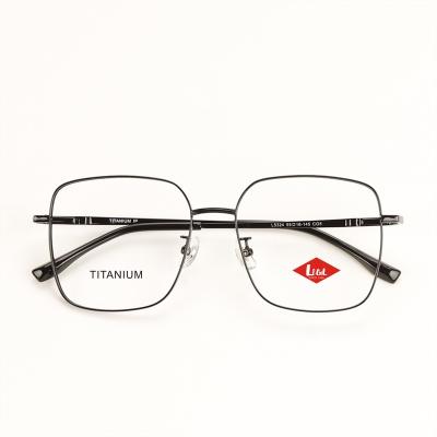 China Southeast Asia Fashion Women's Retro Anti Blue Light Titanium Eyewear Glasses Hot Selling Transparent Foldable Frame Computer Glasses for sale