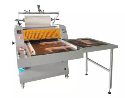 China SONTO-XCFM720Z Hydraulic Heavy Duty Single Side Manual Feeding Automobile Cutting Semi-automatic Hot Roll Laminator 690MM for sale