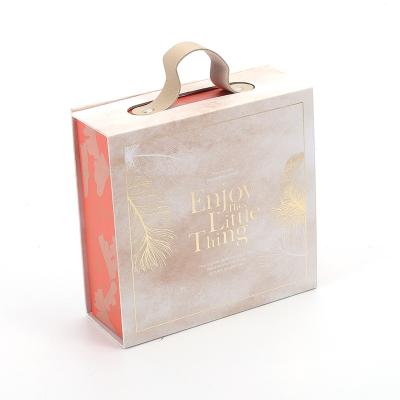 China Handmade Luxury Birthday Gift Packaging Custom Recycled Cosmetic Packaging Paper Gift Box for sale