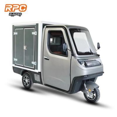 China Gesloten elektrische vrachttricycle met EEG-certificering en 60V/72V regelaar Te koop