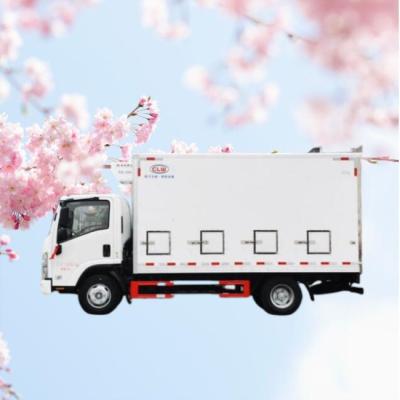 China Baby Chick Transport Japan Engine ISUZU 4*Today Old Baby Chicks Transport Truck With Water Heating System for sale