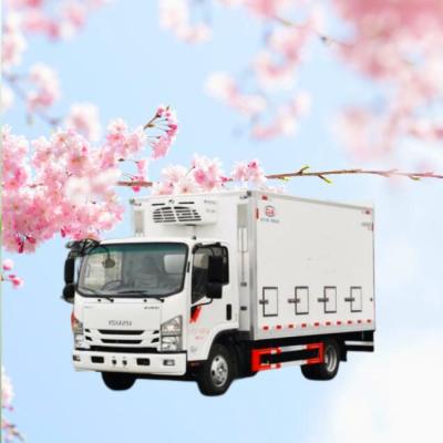 China High Quality Baby Chick Transport ISUZU 5000 Pcs Chicken Transport Truck Baby Chick Delivery Truck for sale