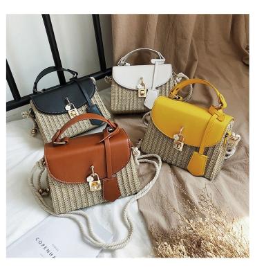 China Straw Women Hand Bag Retro 2022 Summer New Small Square Waterproof Design Bags Women Handbags Ladies Fashion Messenger Bags for sale