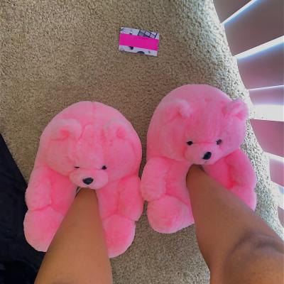 Chine Cotton Fabric Fluffy Bear Slippers Fashion Trend In Pink/Red/Blue/Rainbow/Black/White à vendre